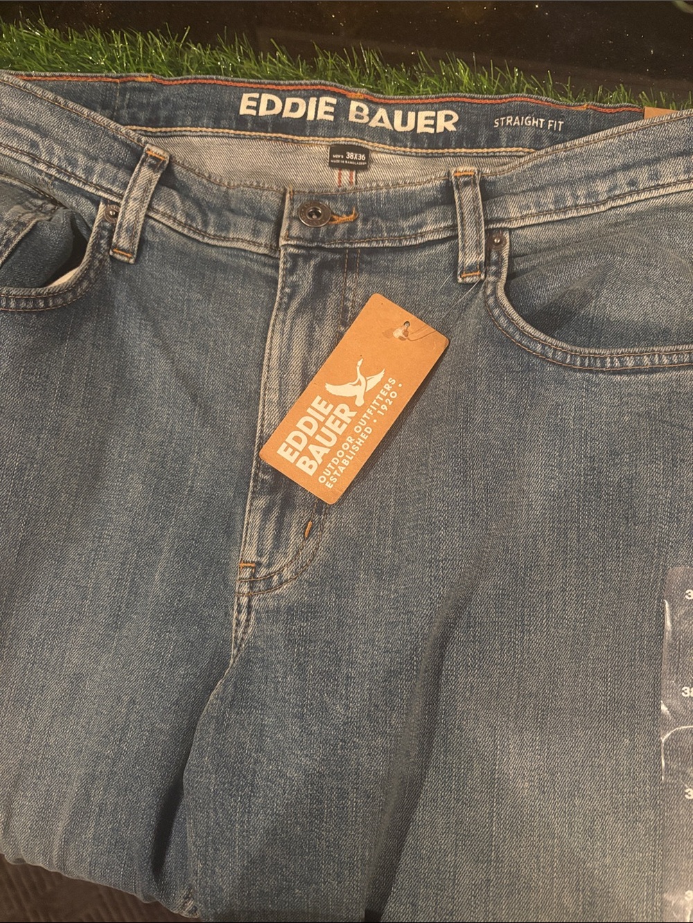 Eddie Bauer Men’s Straight Fit Jeans - Blue 38x36 nwt